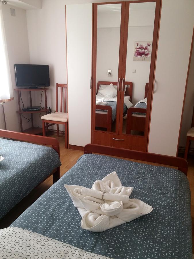 Guest House Domig Licko Lesce Exterior foto